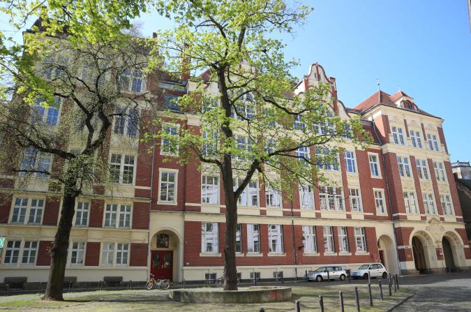 Grundschule Innenstadt am Fischmarkt | Ansicht vom Fischmarkt