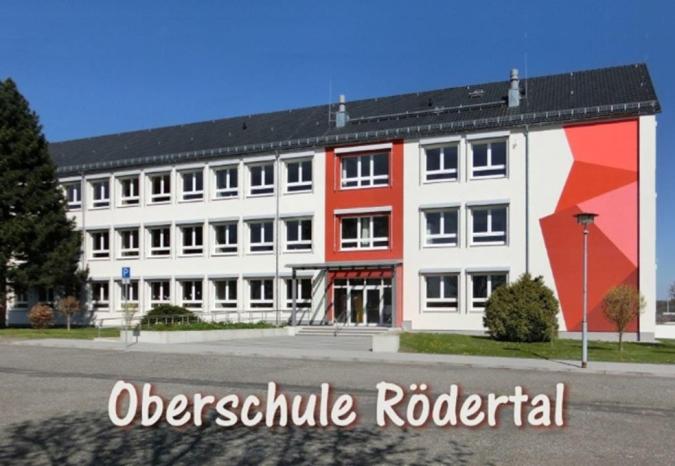 Hauptgebäude der Oberschule Rödertal
