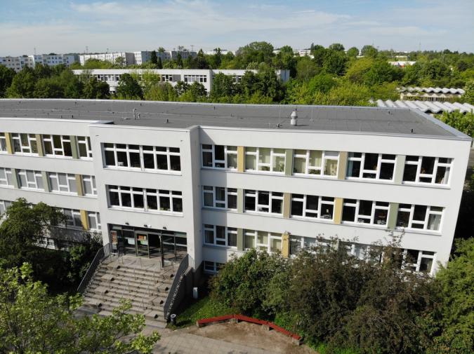 Schulgebäude-1